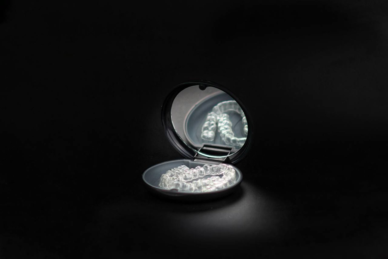 Элайнеры с памятью формы: Путь к идеальной улыбке — изображение 4